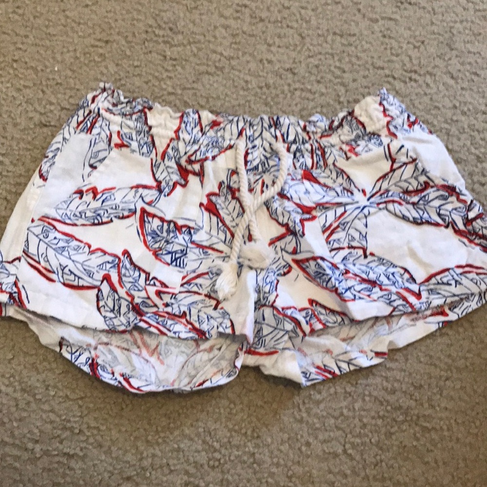 Roxy Fabric Leaf Design Shorts