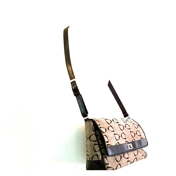 Liz Claiborne Handbags - Liz Claiborne bag