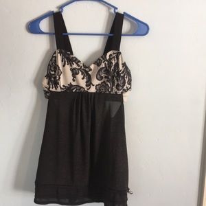 Lululemon workout top