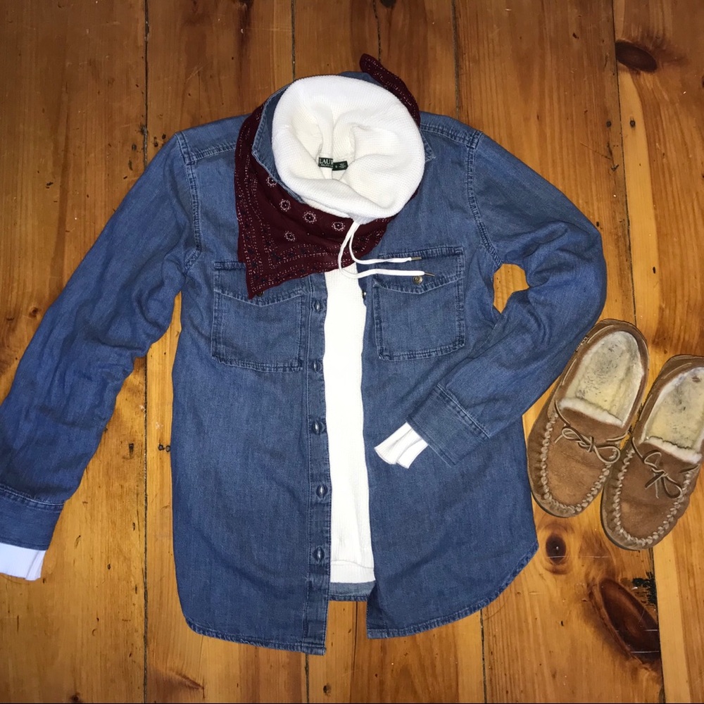 ❄️❄️Gap denim button down ❄️❄️