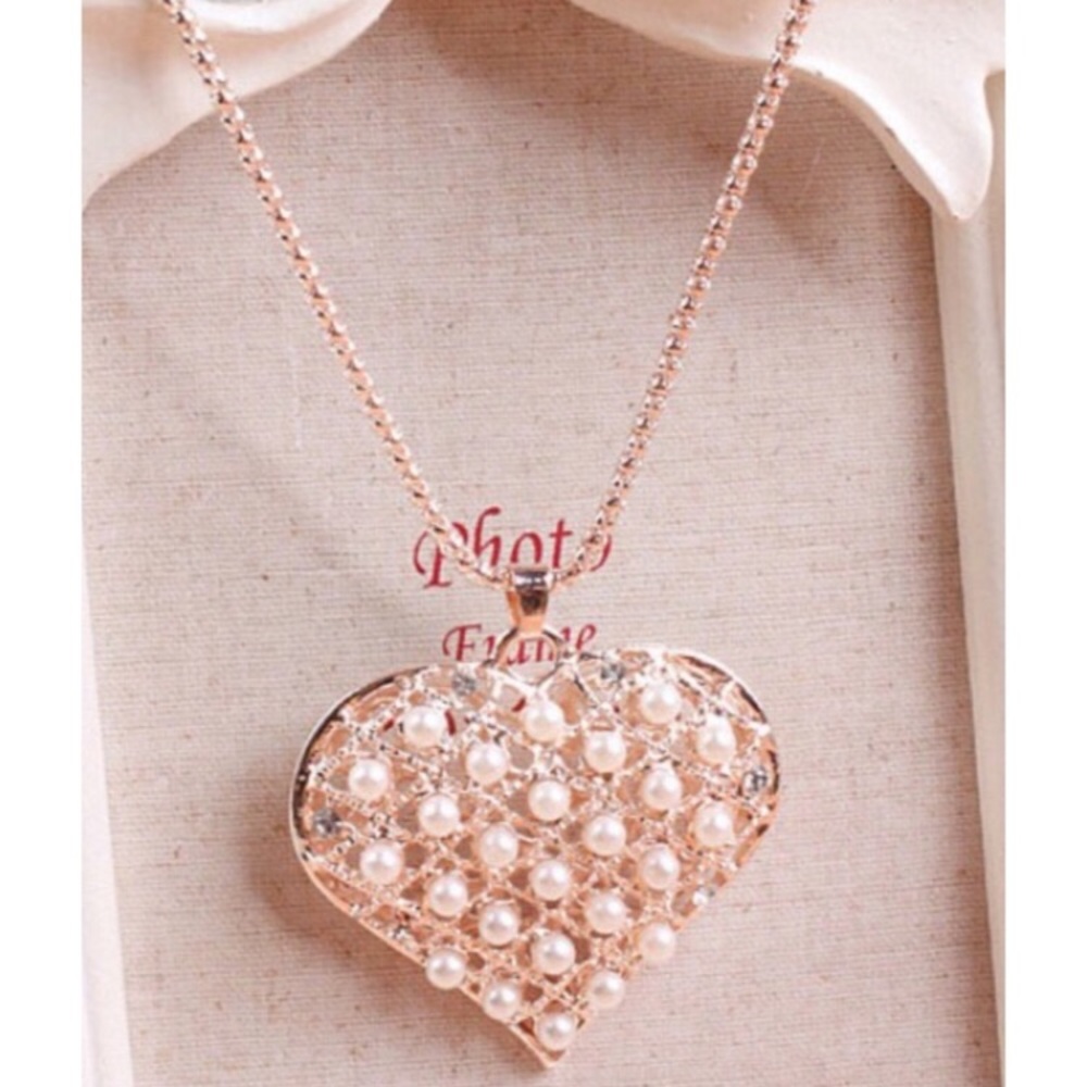 New Gorgeous Heart Necklace