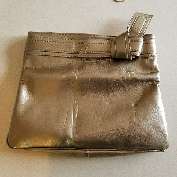 Beautiful Clutch - Picture 6 of 8