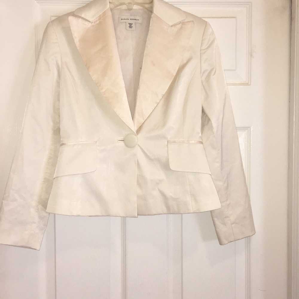 Cream Banana Republic Blazer