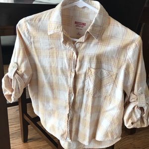 Only been worn a few times! Short flannel shirt!