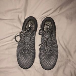 Under Armour Speedform Sneakers