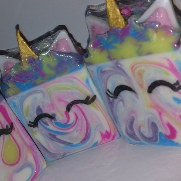 Unicorn Hugs Soap - Picture 1 of 1