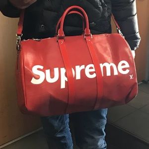 Supreme / LV Duffle Bag