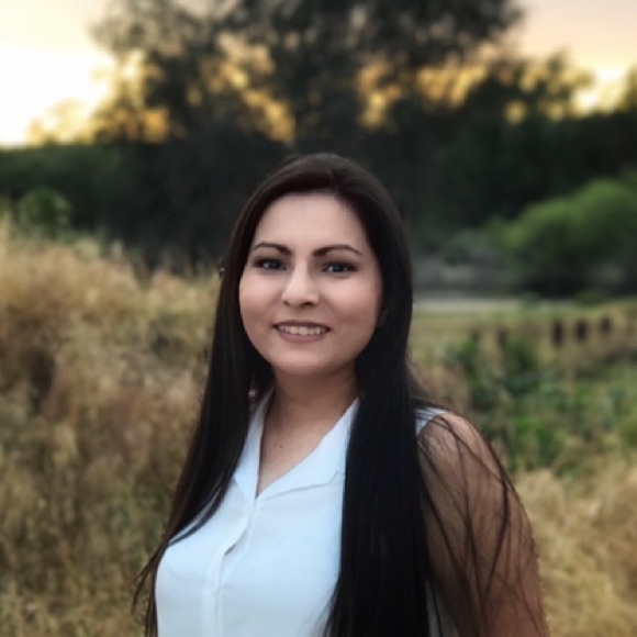 Meet your Posher, Michelle - Picture 1 of 1