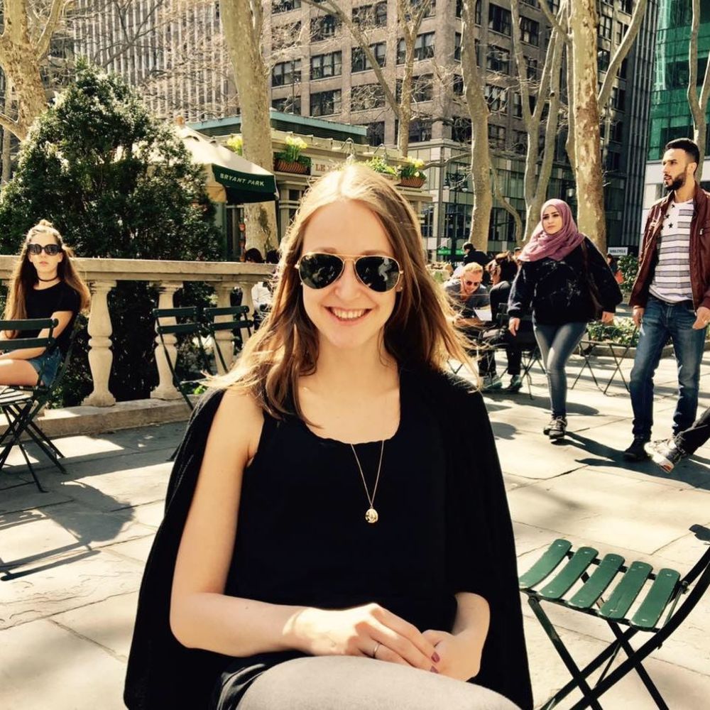 Meet your Posher, Laura