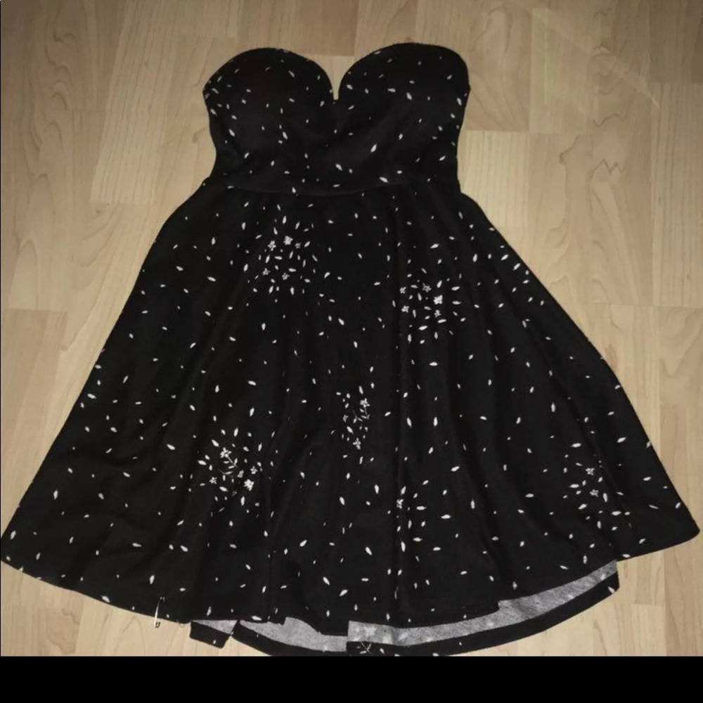 Strapless dress