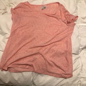 Flowy/over sized tee