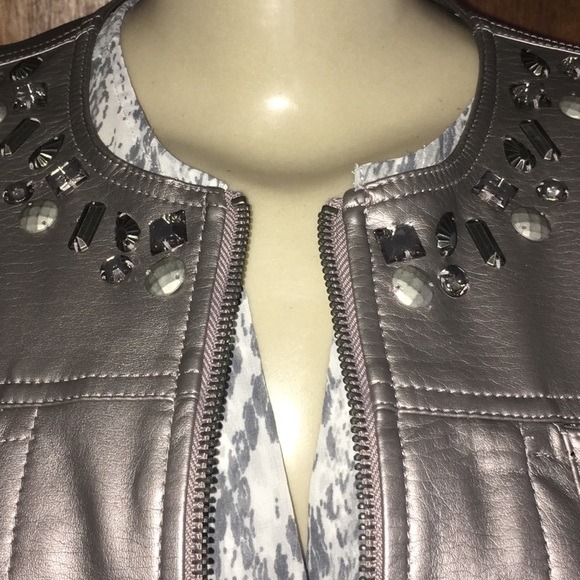 Women’s embellished jacket - Picture 2 of 5