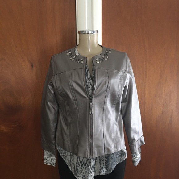 Women’s embellished jacket - Picture 3 of 5