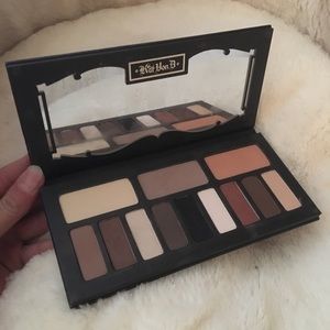 Kat Von D Shade + Light Eye Palette