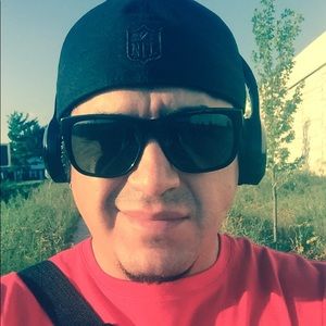 Meet your Posher, Hugo