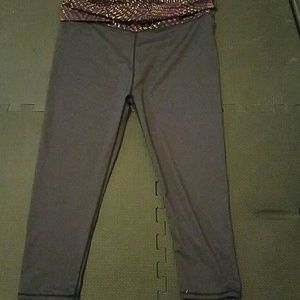 Athletic wear capris