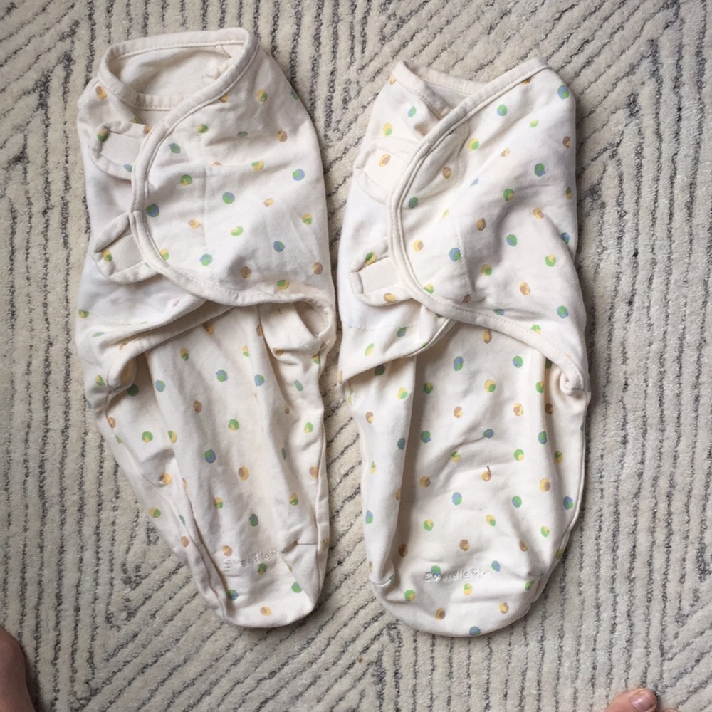 baby swaddles