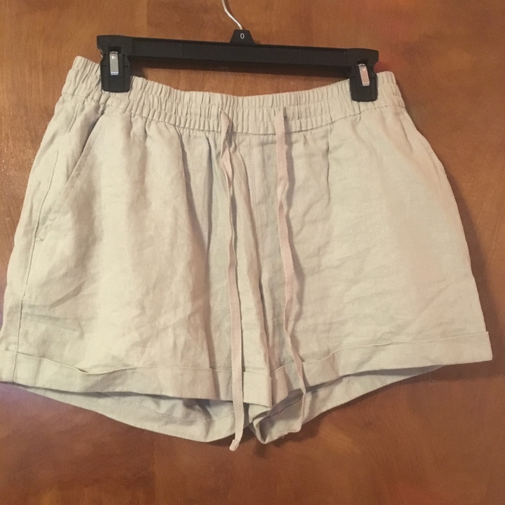 Cute cargo shorts!