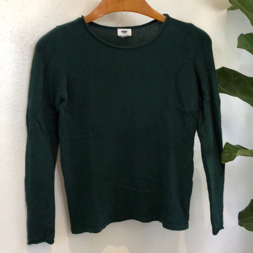 forest green knit old navy sweater