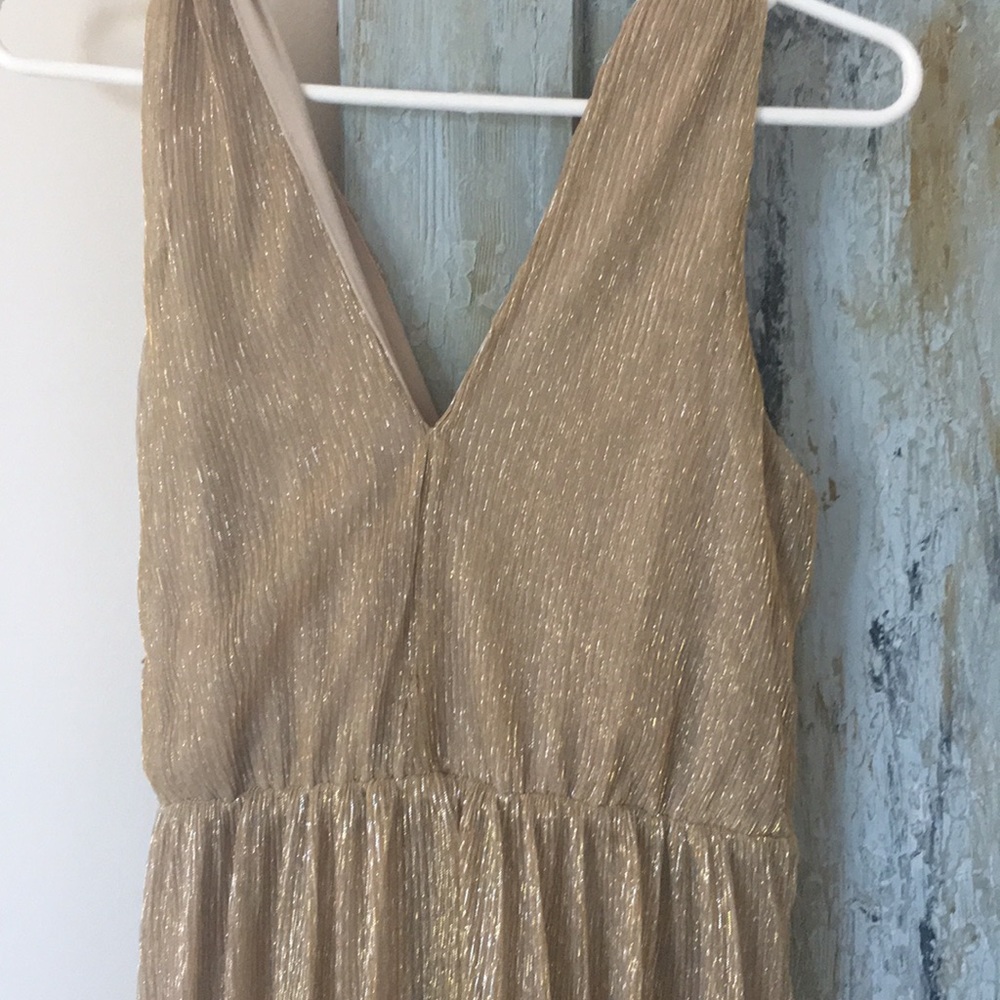 Gold sparkly to the floor dress!