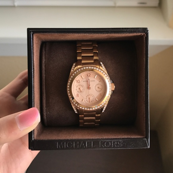 ❣️FINAL PRICE DROP❣️Rose Gold Michael Kors Watch - Picture 1 of 5