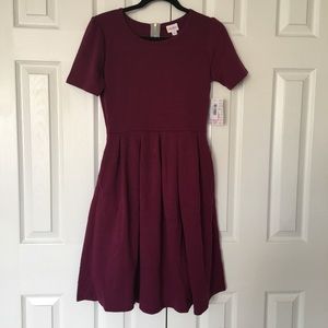 NWT LuLaRoe Amelia Dress (Zipper does not work!)