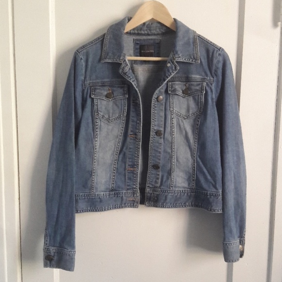 The Limited Jackets & Blazers - 🎈SALE🎈The Limited Distressed Denim Jacket
