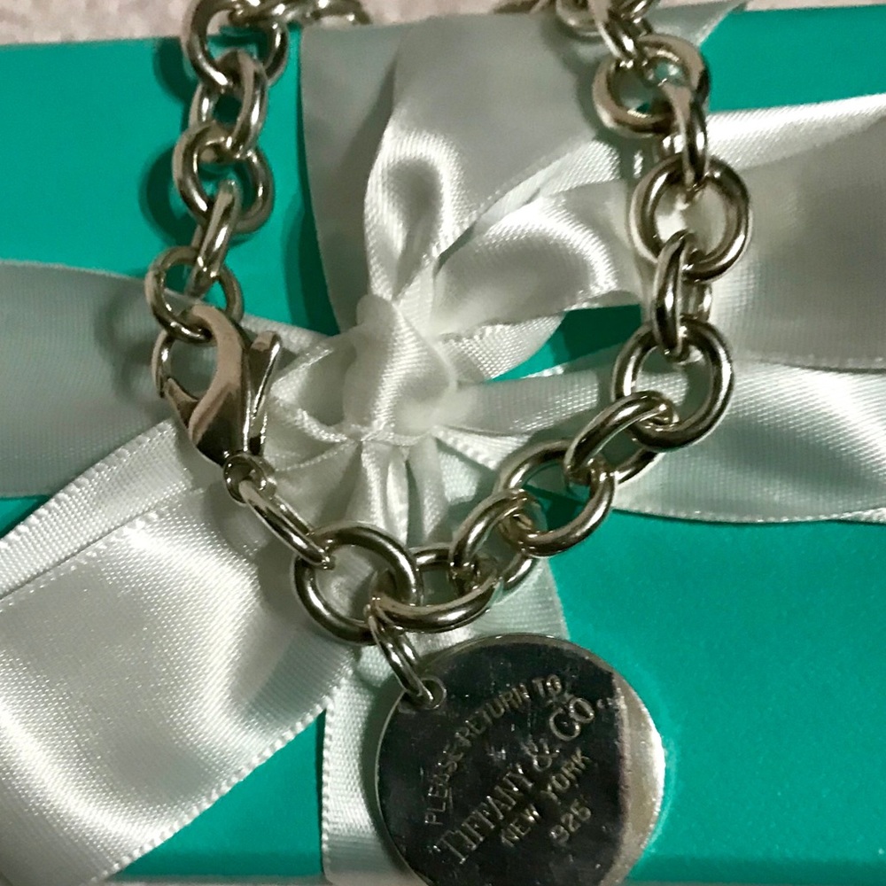 100% Authentic Return to Tiffany bracelet.