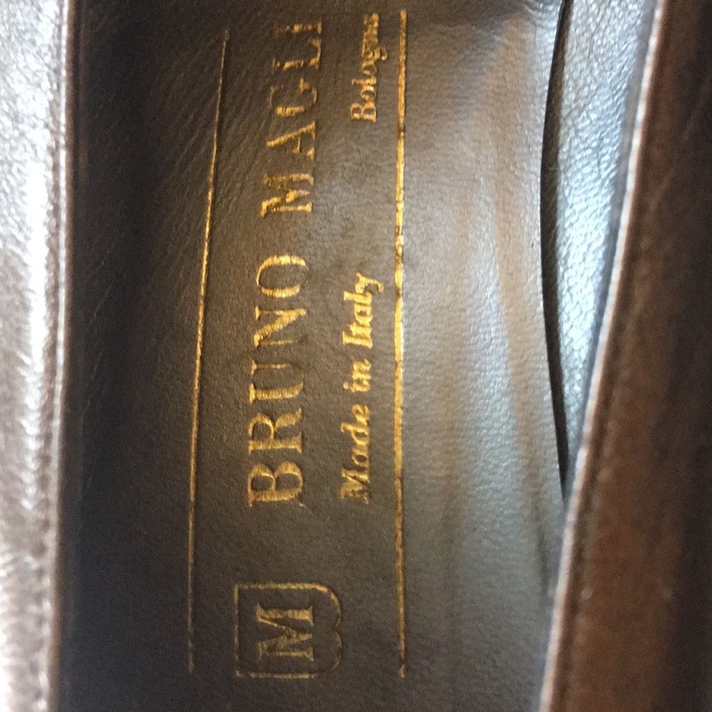 Shoes - Picture 2 of 6