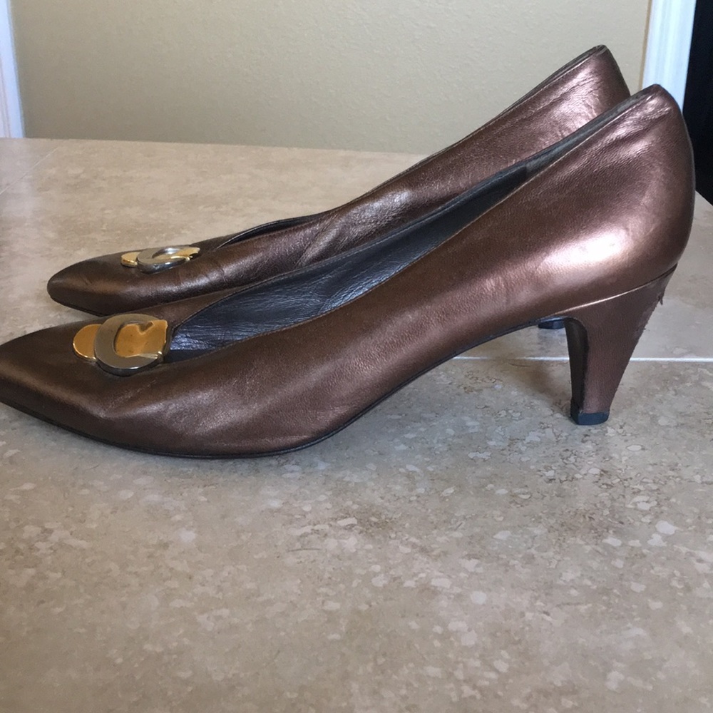 Shoes - Picture 3 of 6