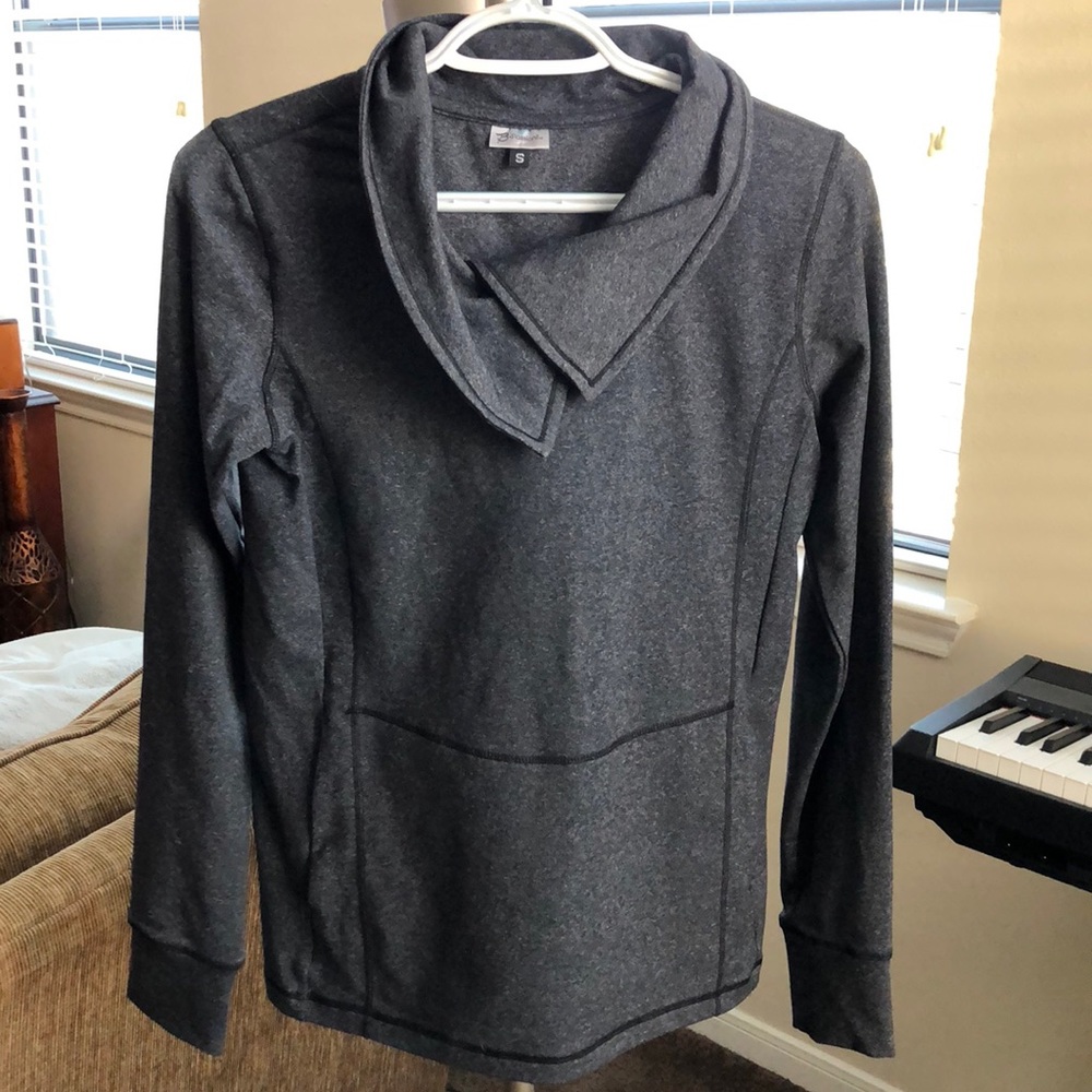 NWOT long sleeve pullover