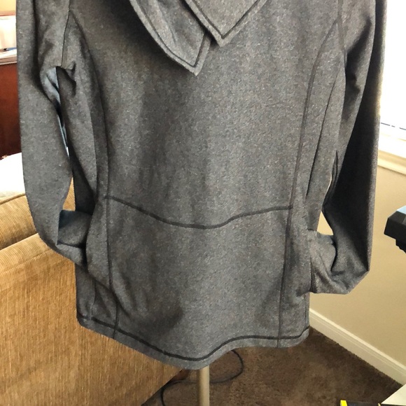 NWOT long sleeve pullover - Picture 2 of 2