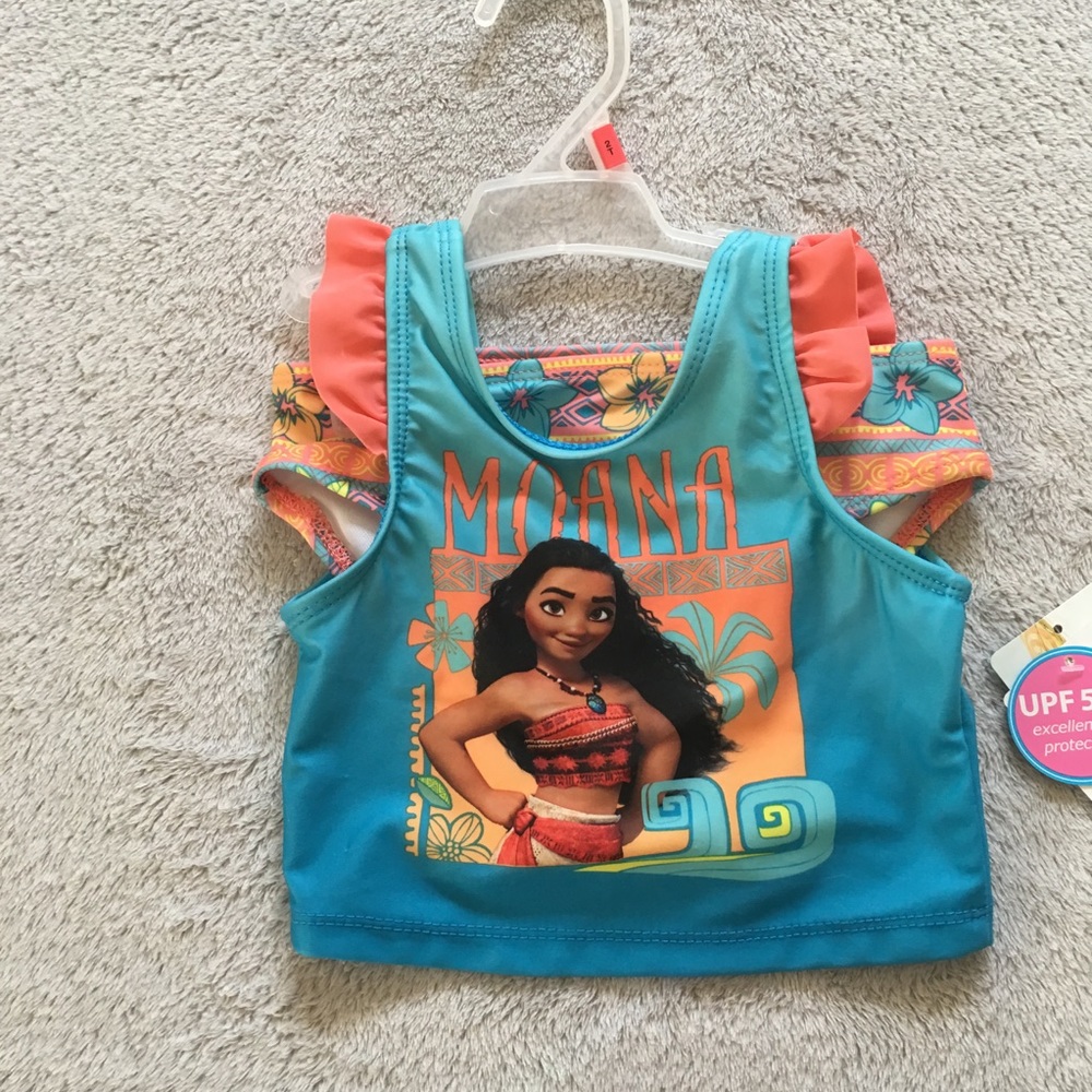 Moana girl 2-piece tankini swim suit.