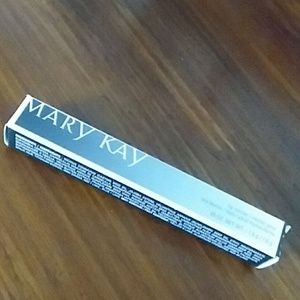 NWT Mary Kay pomegranate lip nectar
