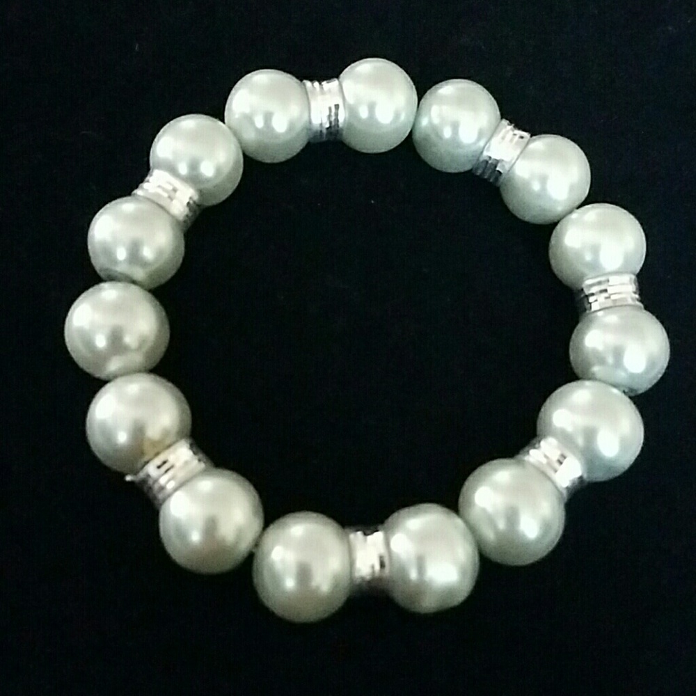 Silver bead bracelet