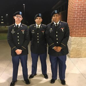 Meet your Posher, Issac