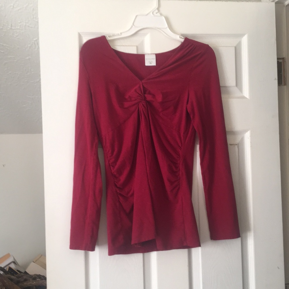 Red maternity shirt! 🤱🏼🤰🏼