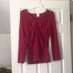 Red maternity shirt! 🤱🏼🤰🏼