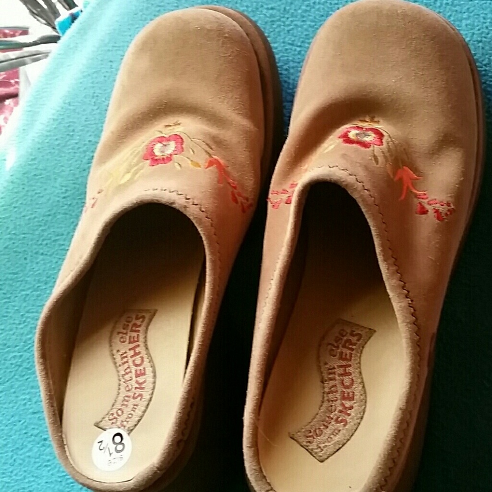 Sketcher clogs