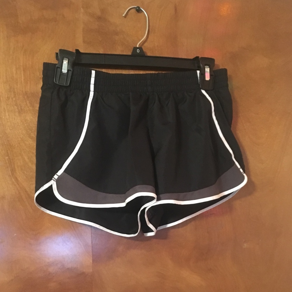 Cute black work out shorts!