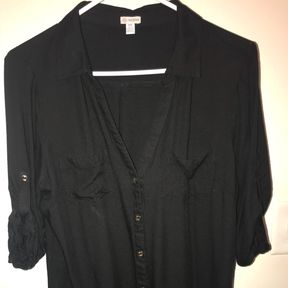 GUESS Women’s Medium Top