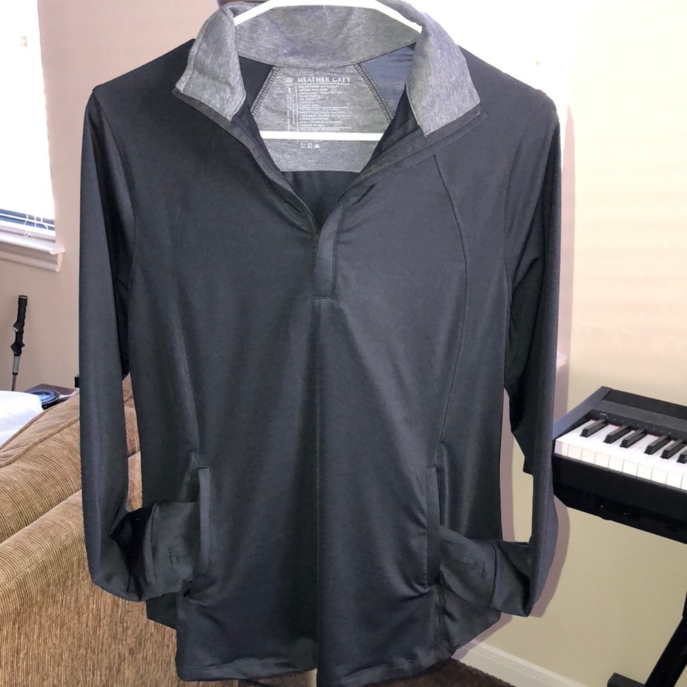 NWOT Haus of Grey LS 1/4 zip Pullover