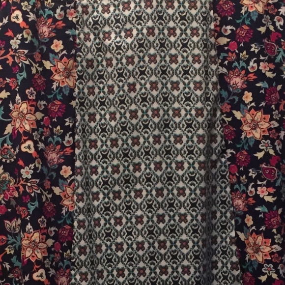 Silky Vertical Stripe - Picture 3 of 3