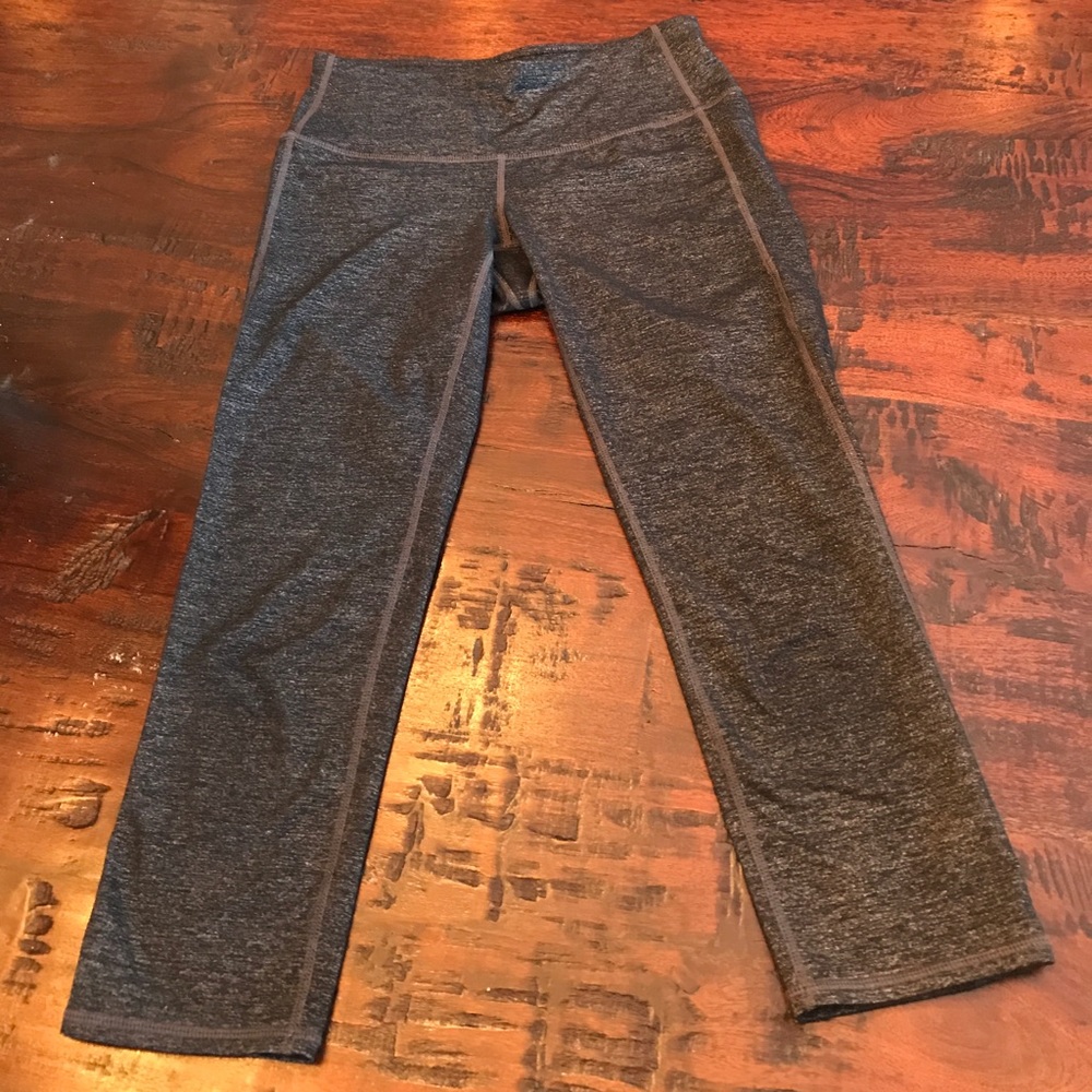 Athleta Capri leggings, size XS