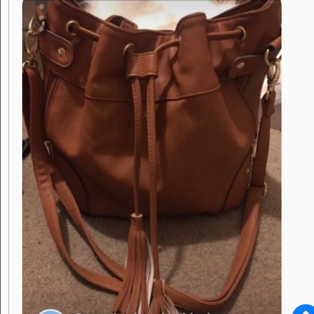 Brown leather tote shoulder purse with tassels