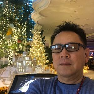 Meet your Posher, Christopher