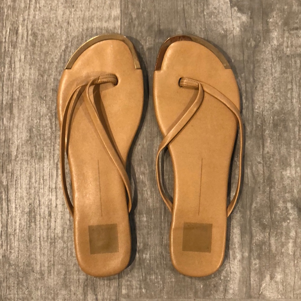 🌿tan & gold sandals 8🌿FREE with a $20+ purchase
