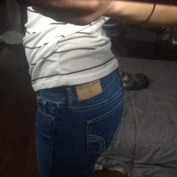 CLOSET CLOSING - Picture 3 of 4