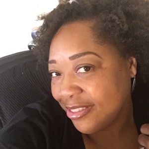 Meet your Posher, Shara