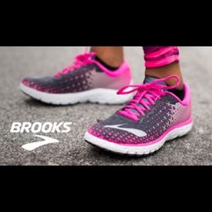 Brooks pure flow 5 size 8
